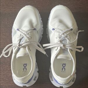 On Running Shoes X in white and Blue